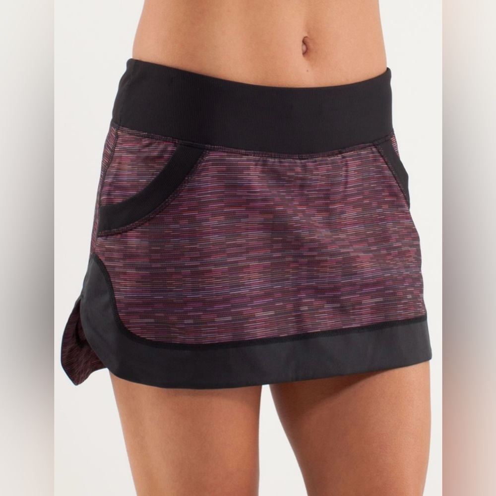 Lululemon Run: For All Skirt Wee Are From Space Black March Multi / Black Size 6